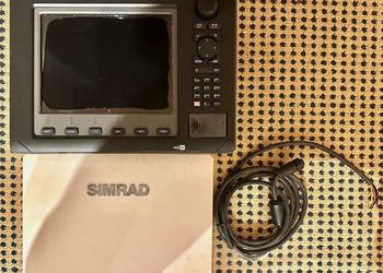 Nawigacja wodna statku łodzi ploter nawigacyjny Simrad NSE8 mapa Navionics