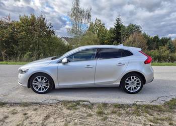 Volvo V40 Momentum 2015r 2.0D D2 120km Serwis Do Końca Xenon Led Navi PDC
