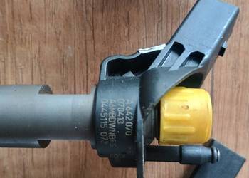 Wtryskiwacz  0445115072 A6420701887  3.0cdi Mercedes