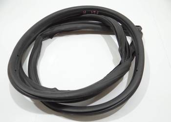 USZCZELKA DRZWI PRAWA BMW F21