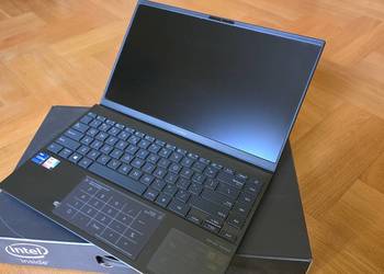 ASUS ZenBook 14 UX425EA-BM114T 14'' Intel Core i7 16GB RAM 512GB SSD