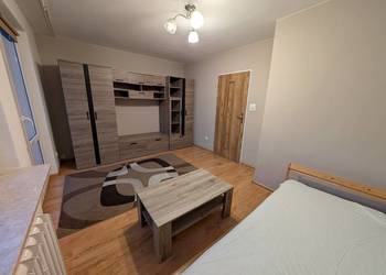 Sprzedam mieszkanie 2 pok. z balkonem bezpośrednio II piętro ul. Kosynierów