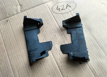 AUDI 80 B4 80B4 UCHWYT MOCOWANIE LAMPY TYŁ TYLNEJ PRAWE + LEWE