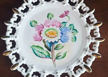 Talerz z bukietem, ażur. Do powieszenia.  Złocony. Import