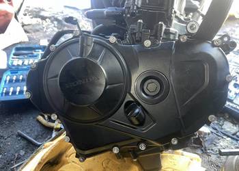 Pokrywa dekiel silnika  prawy sprzęgła Honda CB750 Hornet RH12 2023r