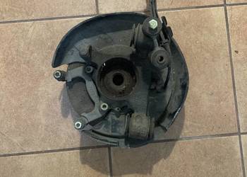 PIASTA ZWROTNICA  PRAWY TYŁ AUDI A6 C5 8e0436