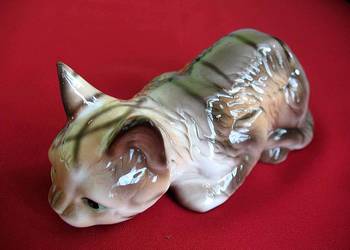 Kot - piękny, przyczajony - Figurka - ceramika - 5 x 14 x 6 cm