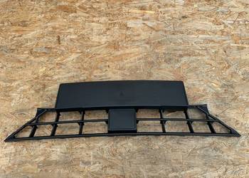 Środkowa kratka zderzaka przód Seat Leon IV 4 zwykła fr 5FA853667A