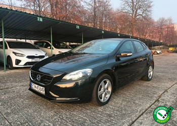 Volvo V40 niski przebieg, bardzo zadbane II (2012-)