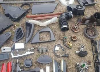 Sprzedam części  wnętrza c8 807 lancia