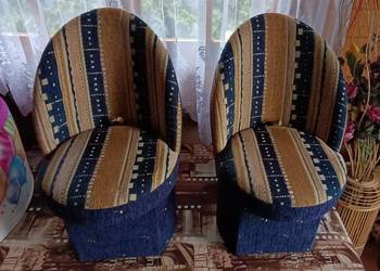 Fotele pufy z schownikem pod siedziskiem