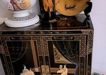 szafka chińska laka i koralowiec