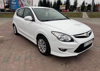 Hyundai i30 bogata wersja mały przebieg