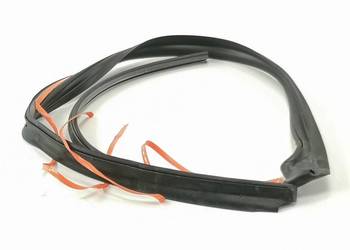 USZCZELKA DRZWI MERCEDES-BENZ / A1687970330