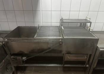 Grill gastronomiczny węglowy z napędem 230V