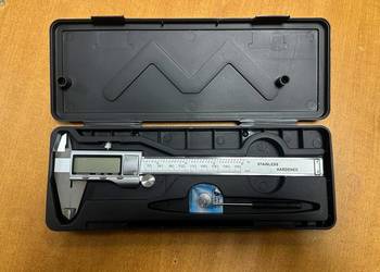 Suwmiarka elektroniczna TAGRED LCD 0-150 mm + Etui