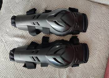 Sprzedam ochraniacze motocyklowe na kolana