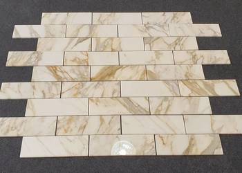 Mozaika Bianco Calacatta Gold Cegiełka poler