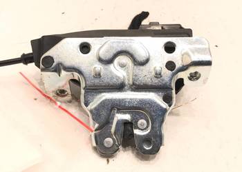 ZAMEK KLAPY TYŁ MERCEDES W204 Sedan/Limuzyna A2047500185 07-15