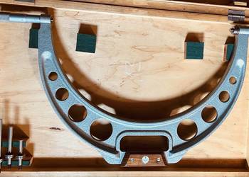 Mikrometr zewnętrzny 300-400/0,01