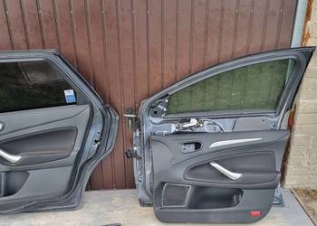 Ford Mondeo Mk4 2010rok tapicerka listwy szyby