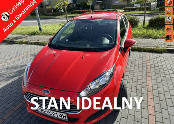 Ford Fiesta 5 drzwi, podgrzewane fotele i szyba czołowa, isofix, niski prz…