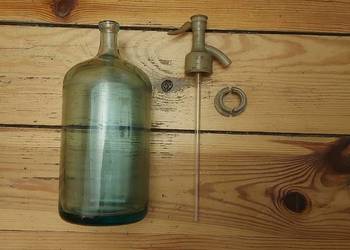 Stary szklany syfon na wodę sodową PRL 1964r.