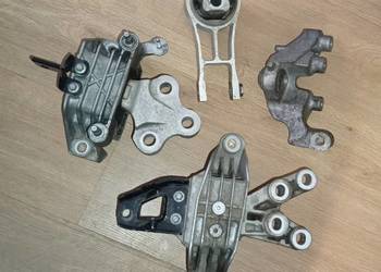 Chrysler Pacifica RU 2019 poduszki silnika i skrzyni biegów - kpl.