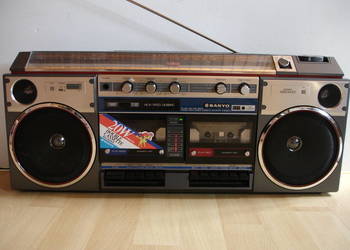 Radiomagnetofon SANYO M W20K-2