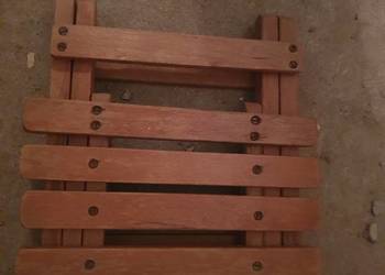 Kultowy Składany Taboret Drewniany – Vintage PRL – Solidny i Kompaktowy