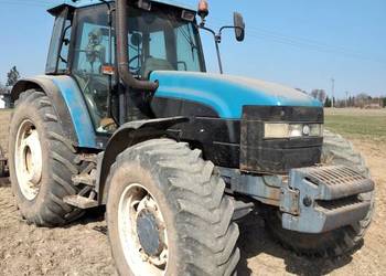 ciągnik rolniczy new holland 8560