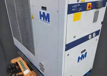 chiller 50 kW z modułem hydraulicznym gotowy do pracy