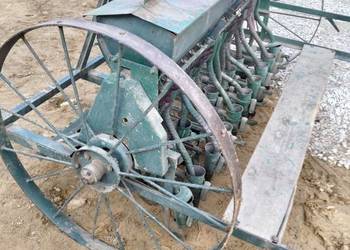 Siewnik zbożowy 19 lejków