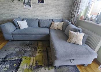 Narożnik z funkcją spania pufy