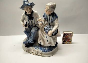 Figura porcelana szkliwiona -stan idealny Dziadkowie niebieska