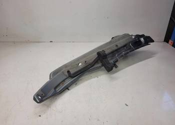 MOCOWANIE BŁOTNIKA LEWE AUDI Q7 4L0805157B