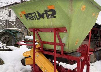 Rozsiewacz nawozowy motyl kłos do wapna soli piasku