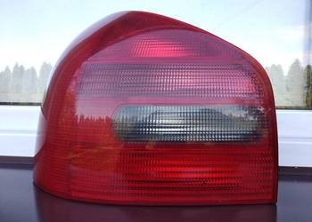Audi A3 8L lampa tył tylna lewa wkład oprawka oryginał