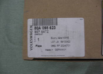 80A098623 AUDI Q5 Zestaw mocujący zderzaka przód. NOWY ORYGINAŁ