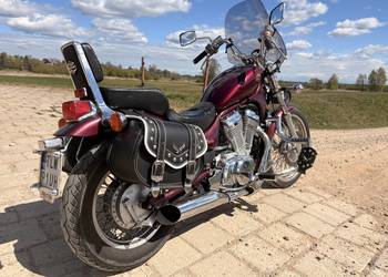 Suzuki Intruder VS 750