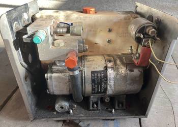 Pompa hydrauliczna od windy. Dhollandia