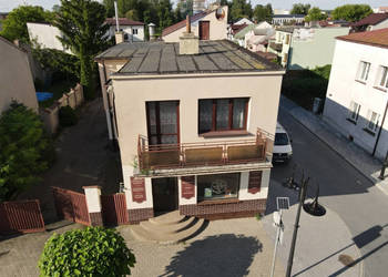 Kompleks handlowo-mieszkalny z częścią produkcyjną