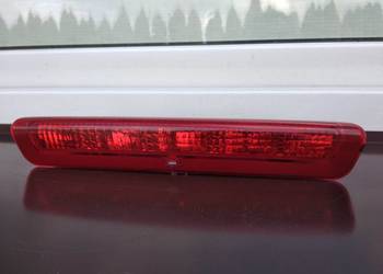 Peugeot 307 SW kombi trzecia lampa światło stop w klapę bagażnika oryginał