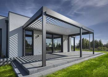 Pergola aluminiowa SUNBREAKER 400 wodoszczelna montaż