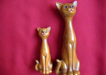 Kot - 2 kotki z błyszczącymi oczkami - figurki z lat 60 - 14 i 9 x 5 i 3 cm