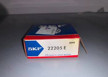 Łożysko baryłkowe 22205 E SKF