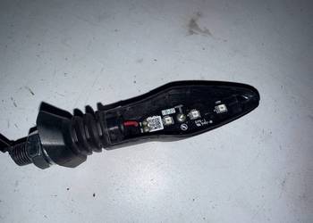 Kierunkowskaz prawy przód  Aprilia SR GT 125