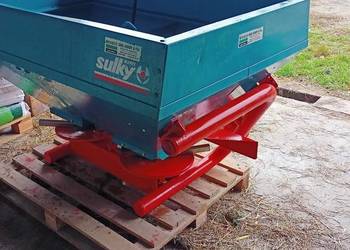 Rozsiewacz sulky 800l lekki