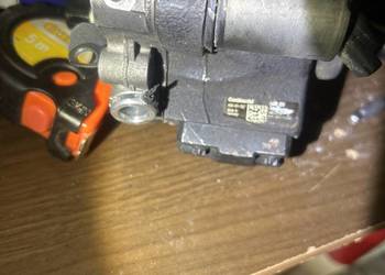 Pompa wtryskowa CONTINENTAL SIEMENS/VDO 5WS40163Z 5WS40380 sprawna
