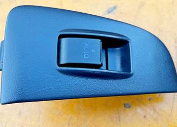 PANEL SZYBY PRAWY PRZÓD TOYOTA AVENSIS T25 74231-05140